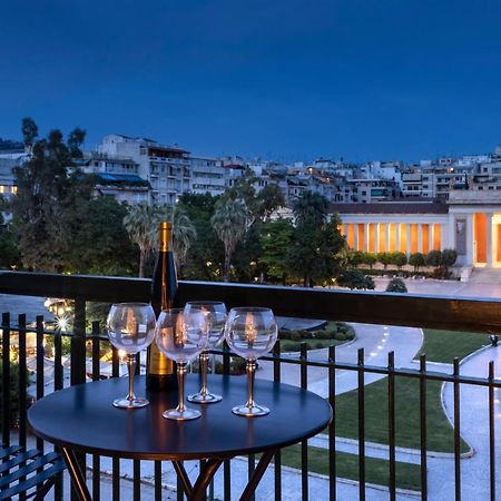 A Truly Wow Experience For Every Guest. The Place Athena Bagian luar foto
