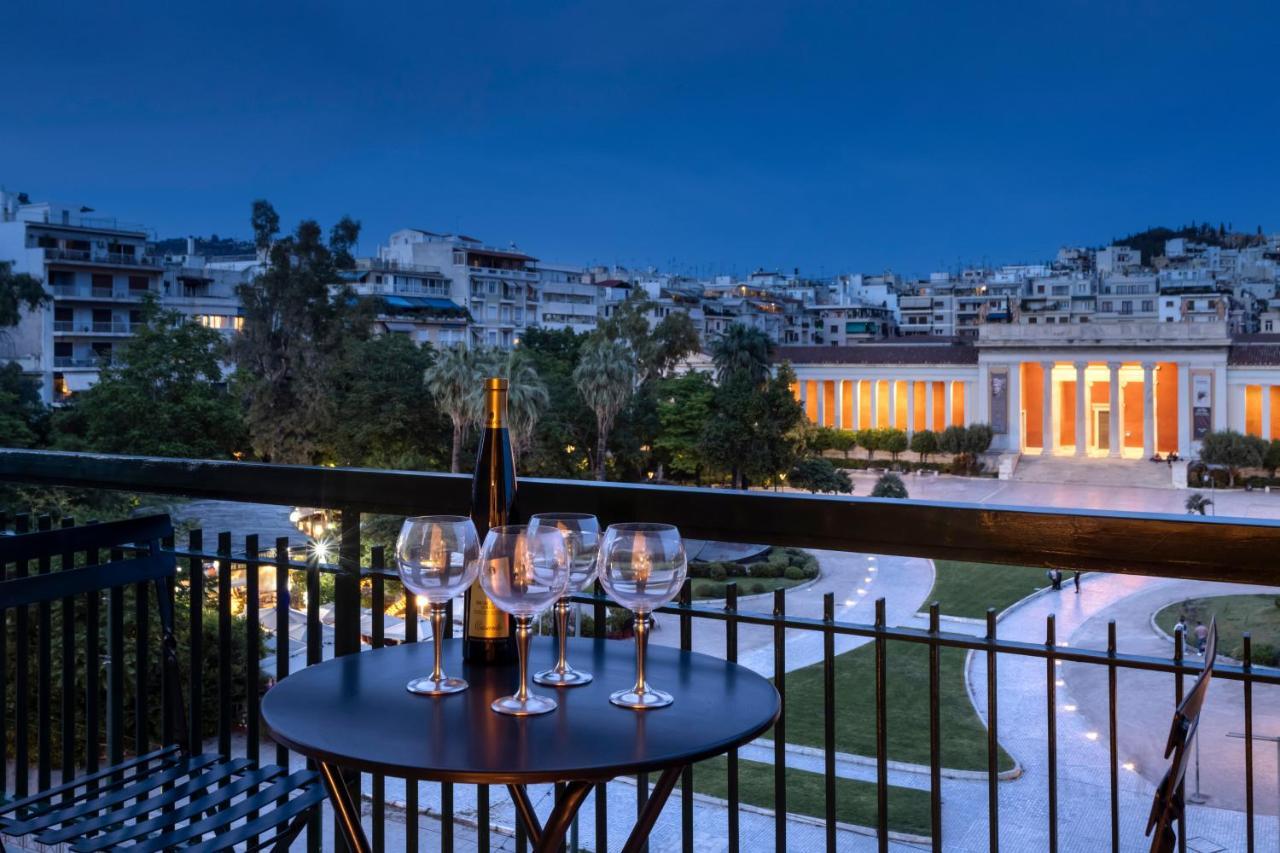 A Truly Wow Experience For Every Guest. The Place Athena Bagian luar foto
