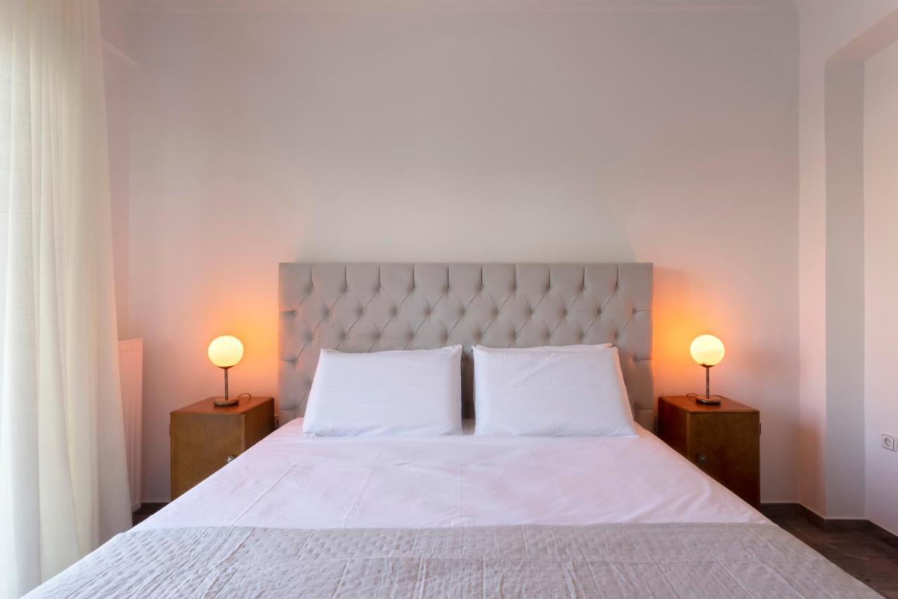 A Truly Wow Experience For Every Guest. The Place Athena Bagian luar foto