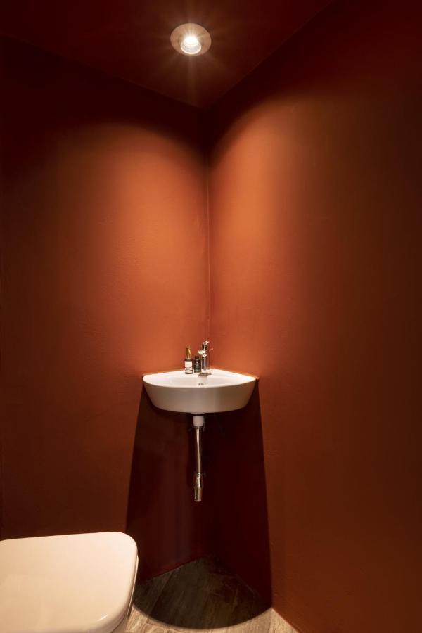 A Truly Wow Experience For Every Guest. The Place Athena Bagian luar foto