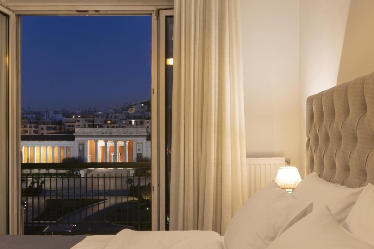 A Truly Wow Experience For Every Guest. The Place Athena Bagian luar foto