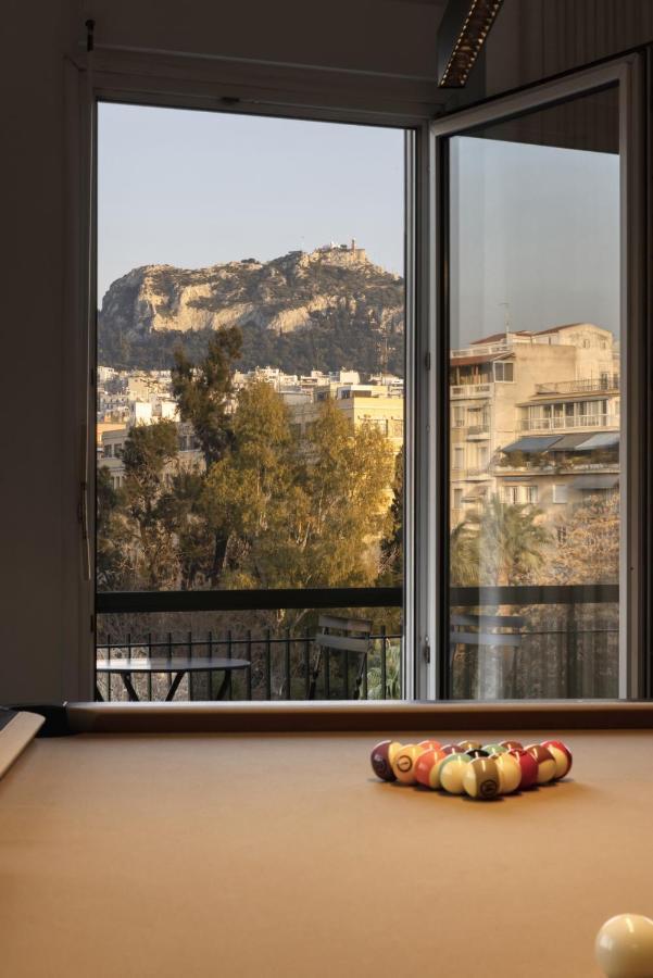 A Truly Wow Experience For Every Guest. The Place Athena Bagian luar foto